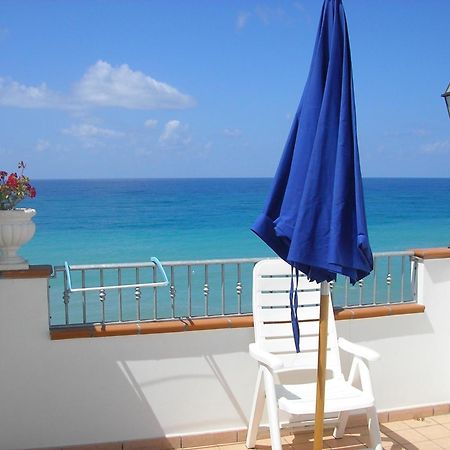 Lion'S Hotel Falerna Exterior photo