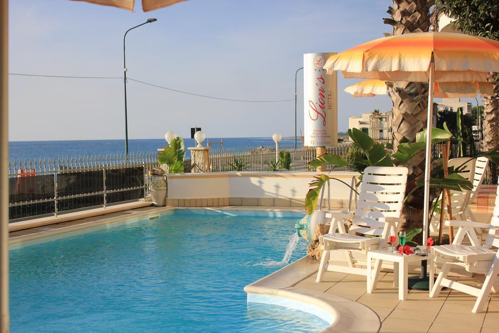 Lion'S Hotel Falerna Exterior photo